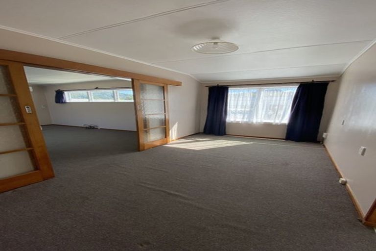 Photo of property in 36 Karamu Crescent, Wainuiomata, Lower Hutt, 5014