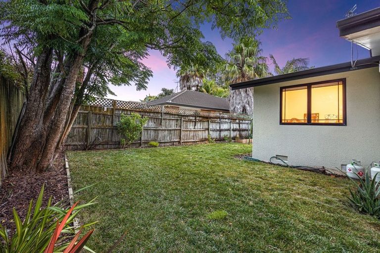 Photo of property in 19 Clover Drive, Henderson, Auckland, 0610