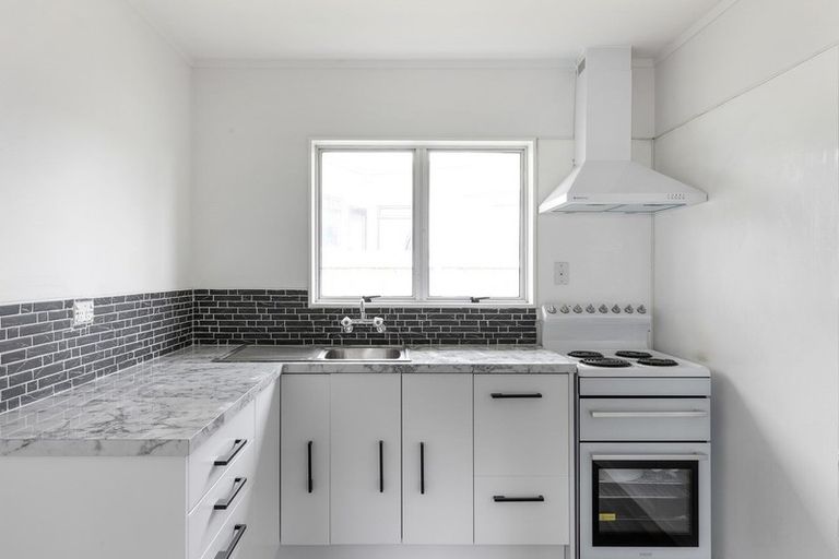 Photo of property in 1/3 Harris Street, Te Puke, 3119