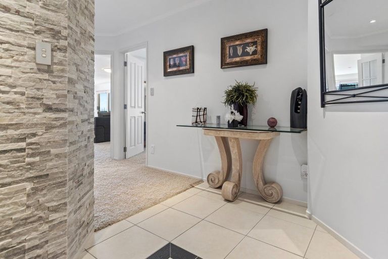 Photo of property in 45 Marine Parade, Mount Maunganui, 3116