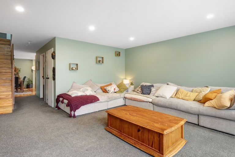Photo of property in 25a Bell Street, Tawa, Wellington, 5028