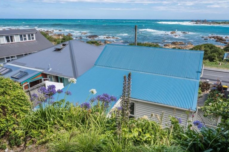 Photo of property in 190 The Esplanade, Island Bay, Wellington, 6023