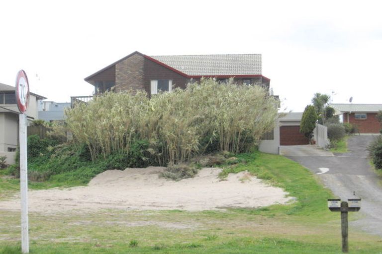 Photo of property in 215 Papamoa Beach Road, Papamoa Beach, Papamoa, 3118