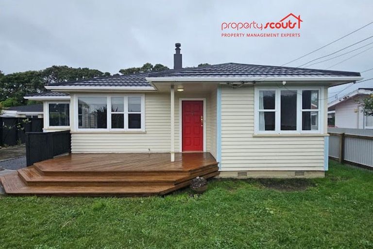 Photo of property in 8 Rimu Street, Waikanae, 5036