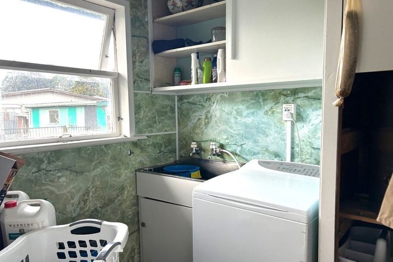 Photo of property in 13 East Street, Greytown, 5712