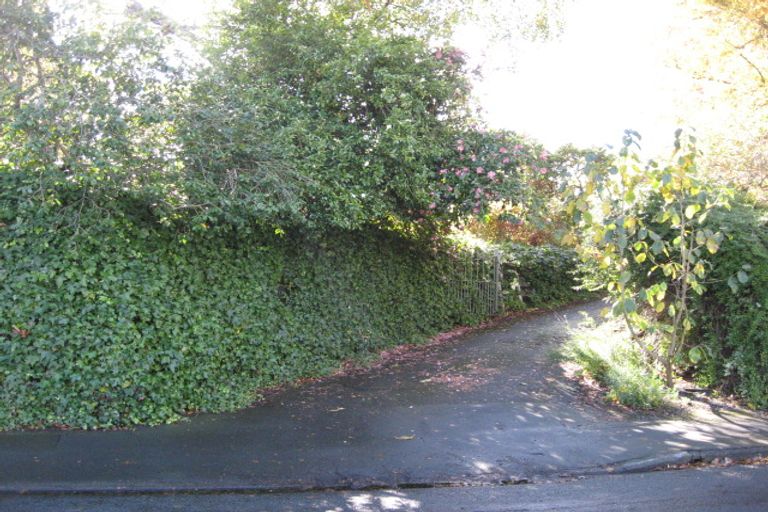 Photo of property in 53 Fifield Terrace, Waltham, Christchurch, 8023