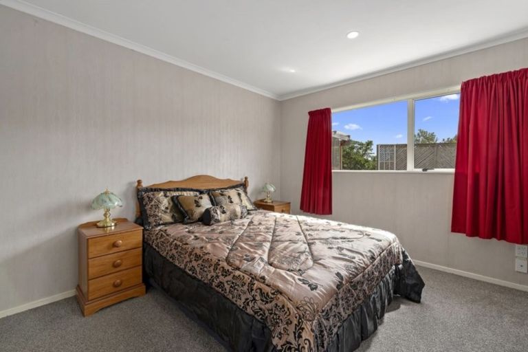 Photo of property in 24b Palmgreen Court, Stanmore Bay, Whangaparaoa, 0932