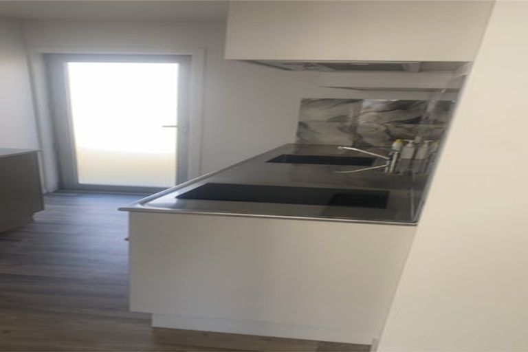 Photo of property in 40a-b Belt Road, Moturoa, New Plymouth, 4310