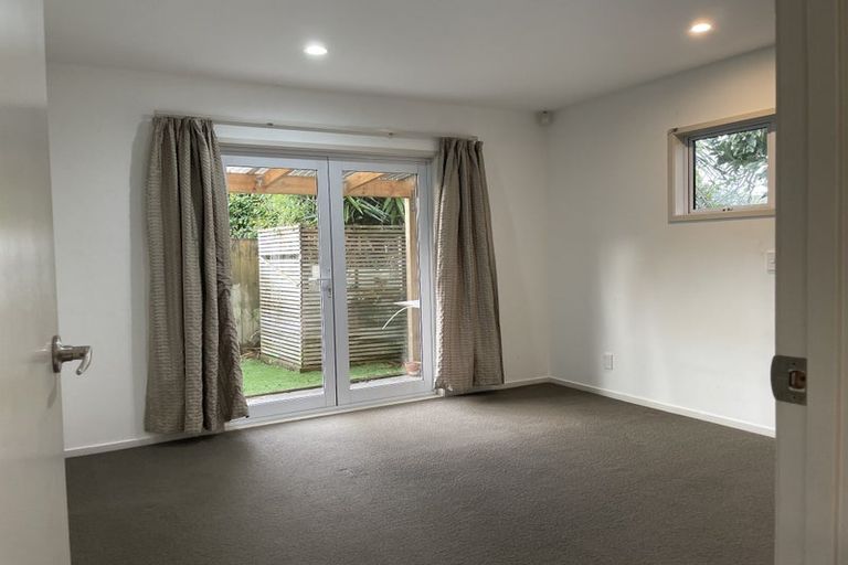 Photo of property in 17 Brennan Avenue, Te Atatu Peninsula, Auckland, 0610