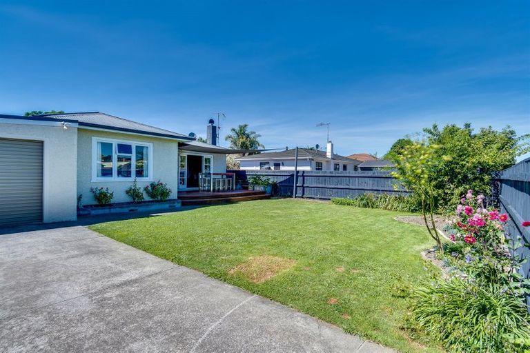 Photo of property in 20 Chester Street, Taradale, Napier, 4112