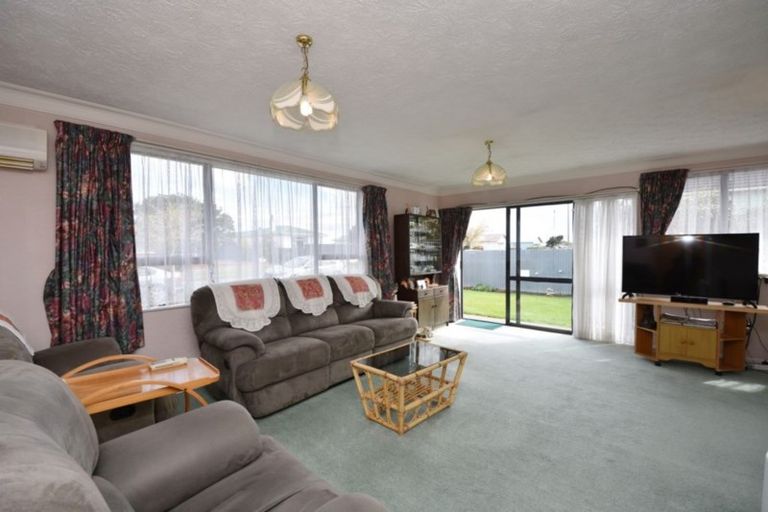Photo of property in 218 Princes Street, Strathern, Invercargill, 9812