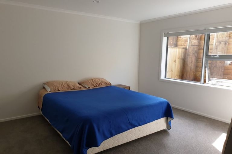 Photo of property in 214 Navigation Drive, Whitby, Porirua, 5024