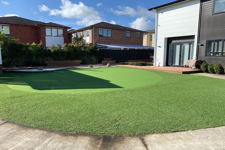 Photo of property in 10 Kerrykeel Drive, Flat Bush, Auckland, 2019