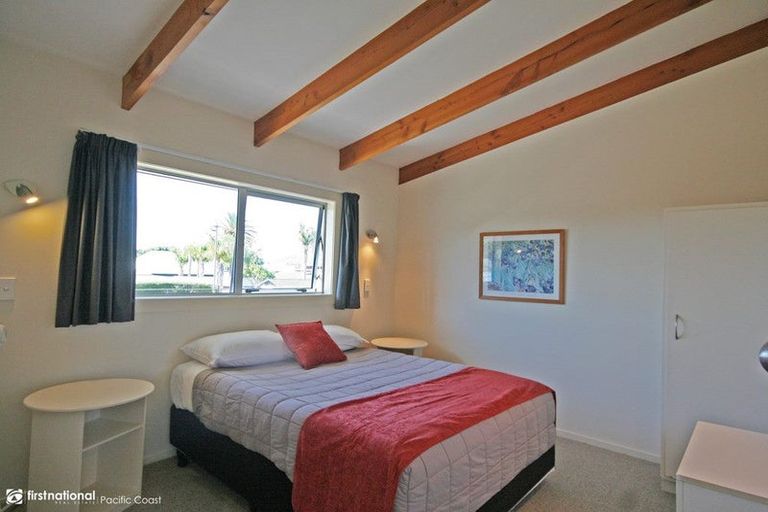 Photo of property in 415 Port Road, Whangamata, 3620