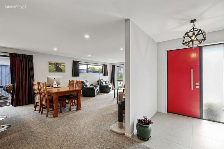 Photo of property in 43 Westpark Boulevard, Rangiora, 7400