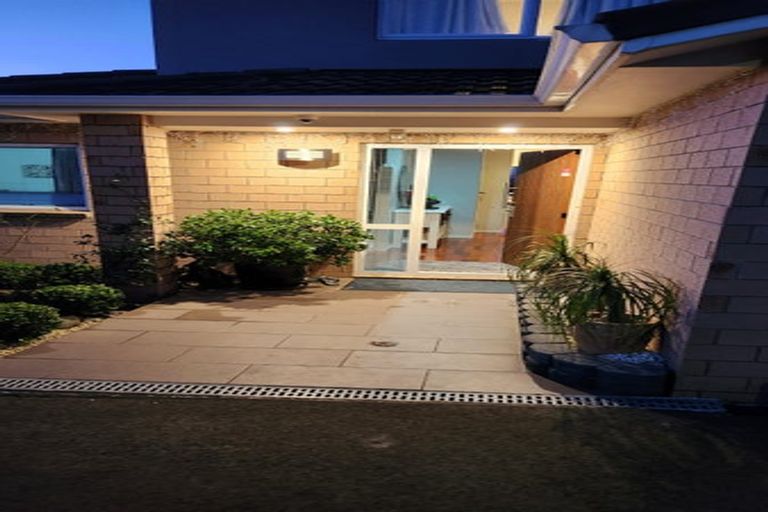 Photo of property in 8 Kylie Court, Clover Park, Auckland, 2019