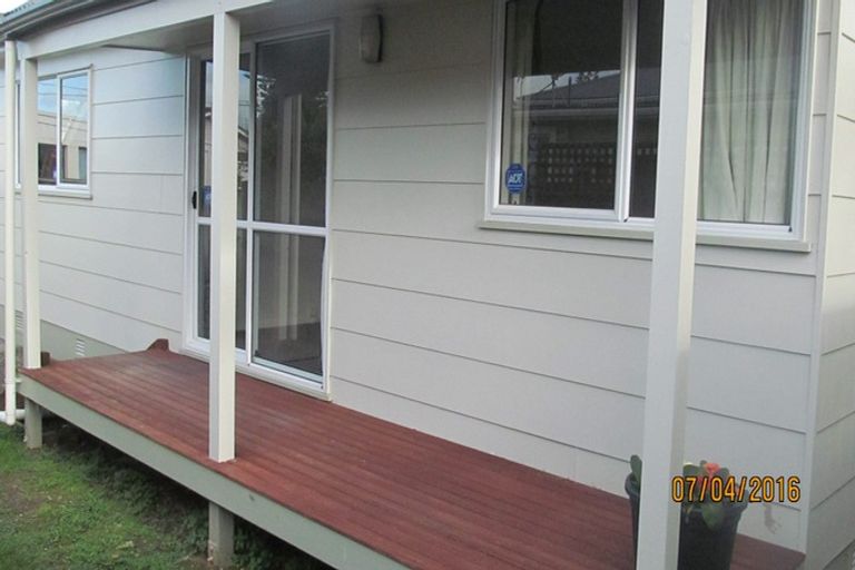 Photo of property in 2/17 Fitzherbert, Alicetown, Lower Hutt, 5010