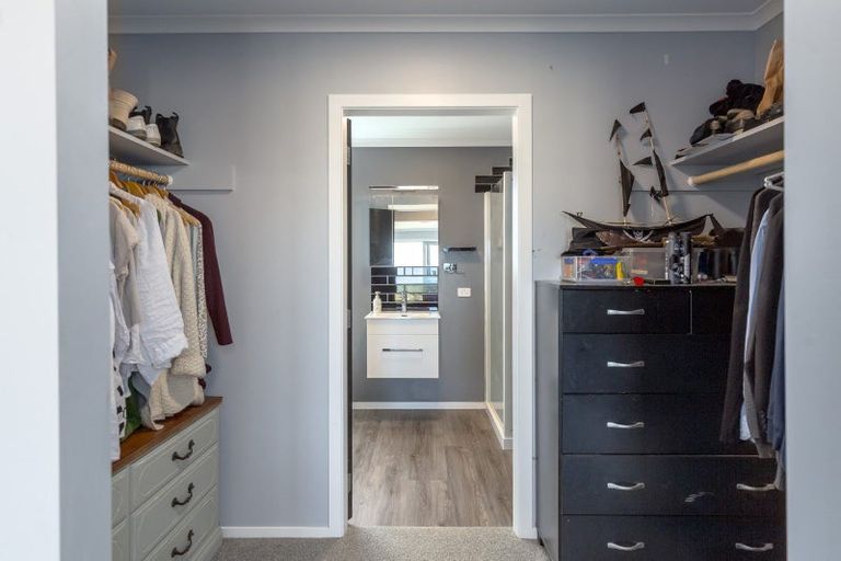 Photo of property in 91 Chester Park Drive, West Taratahi, Carterton, 5791