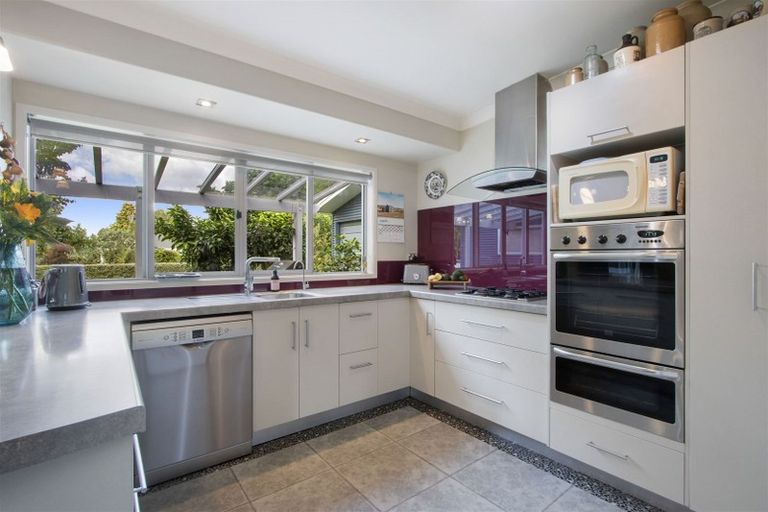 Photo of property in 42 Macmillan Street, Katikati, 3129