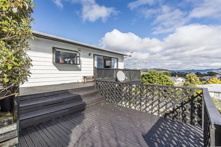 Photo of property in 8 The Bollard, Whitby, Porirua, 5024