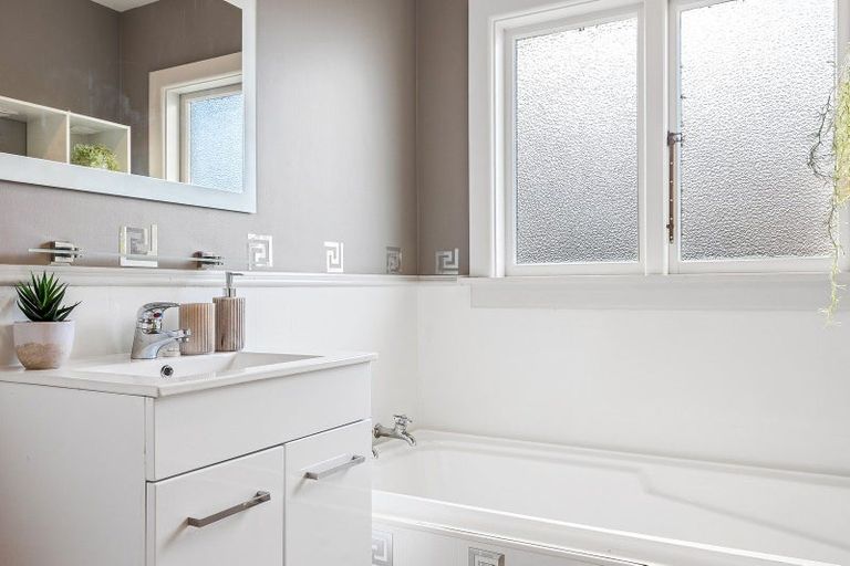 Photo of property in 13 Voss Street, Shirley, Christchurch, 8013