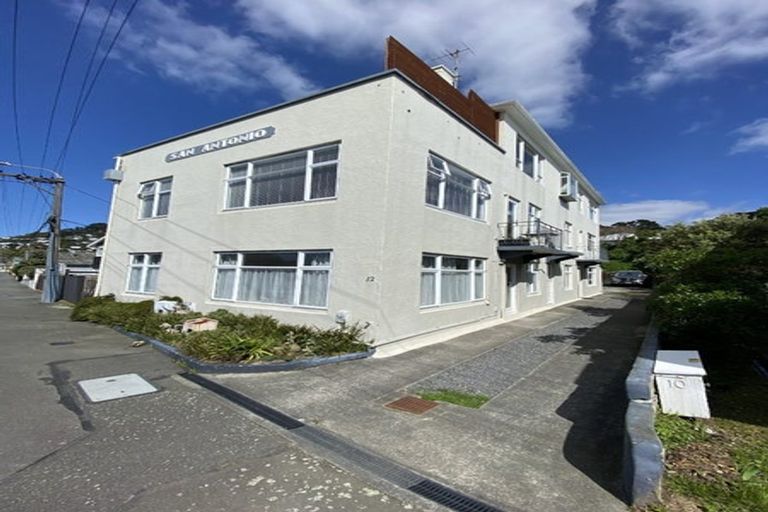 Photo of property in San Antonio Flats, 12f2 Kilbirnie Crescent, Kilbirnie, Wellington, 6022