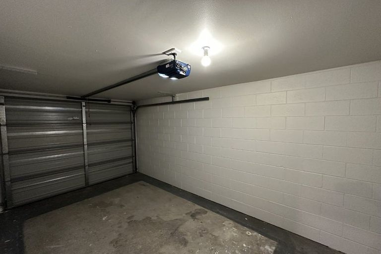 Photo of property in 1/4 Grove Road, Addington, Christchurch, 8024