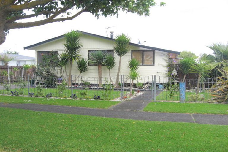 Photo of property in 9 Le Havre Place, Takanini, 2112