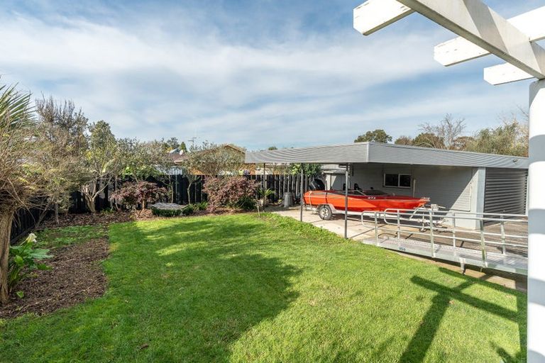 Photo of property in 35 Alison Street, Hamilton Lake, Hamilton, 3204