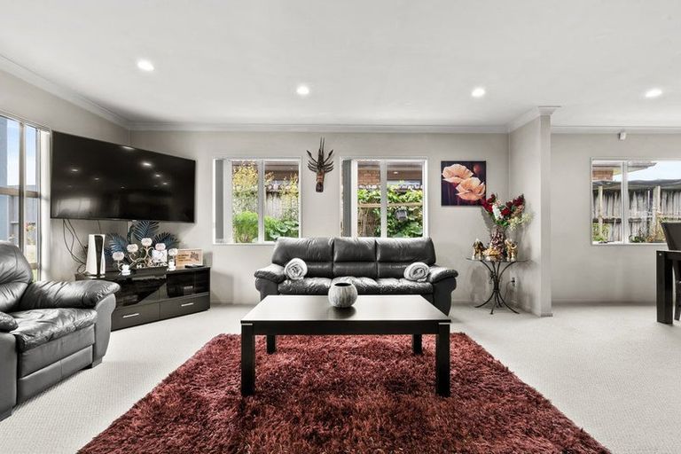 Photo of property in 9 Imjin Place, Papakura, 2110