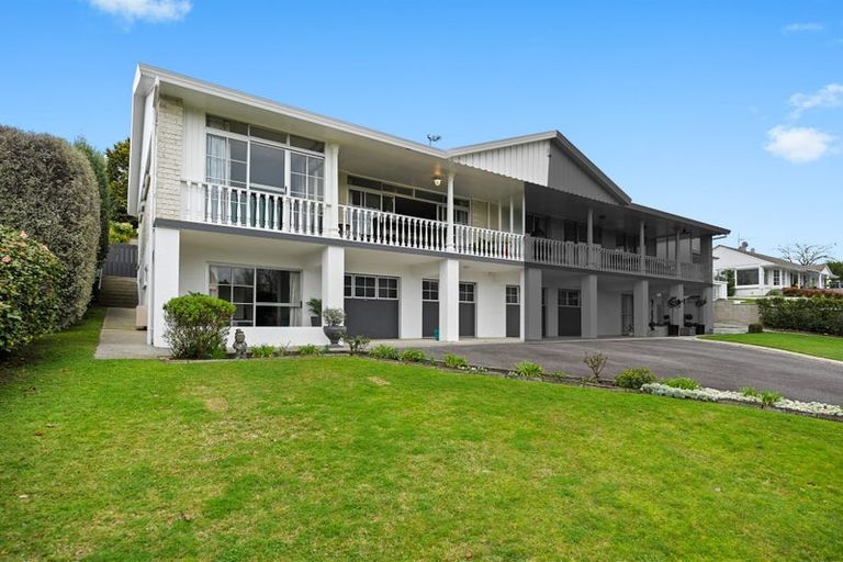 Photo of property in 9 Saint Andrews Terrace, St Andrews, Hamilton, 3200