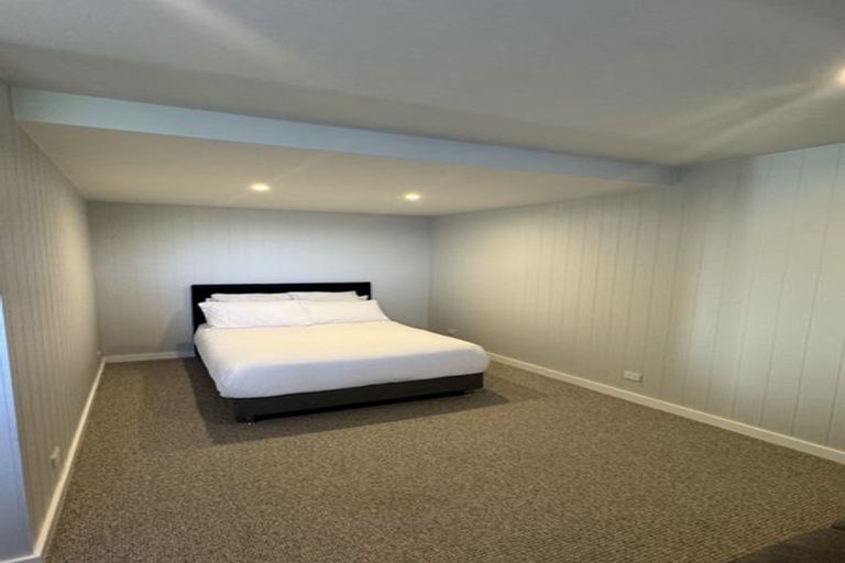 Photo of property in 174 Nevay Road, Karaka Bays, Wellington, 6022