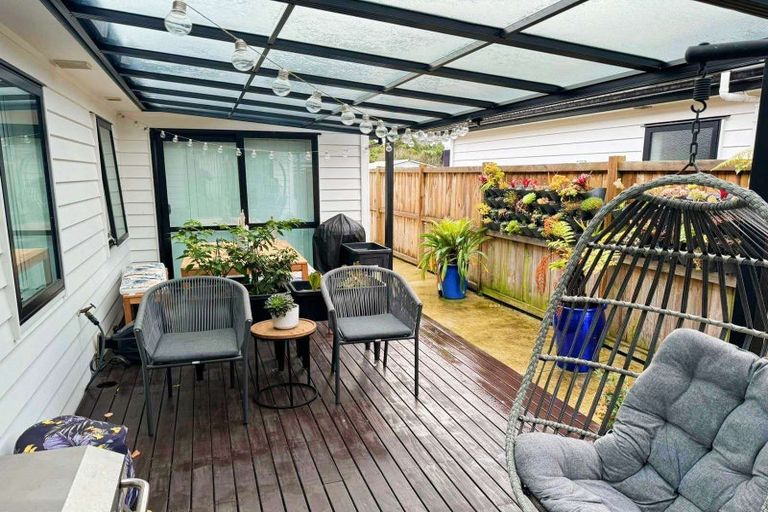 Photo of property in 11 Silver Beech Street, Takanini, 2110