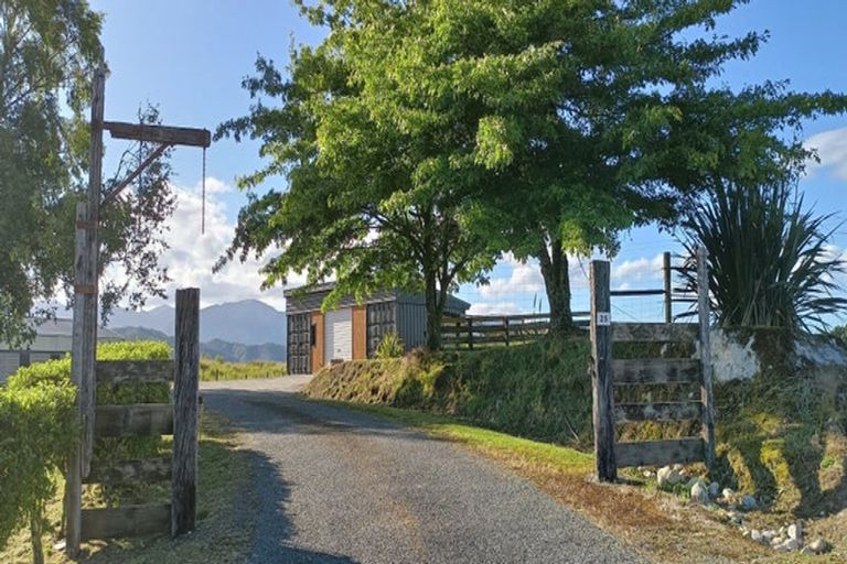 Photo of property in 25 Butts Road, Reefton, 7830