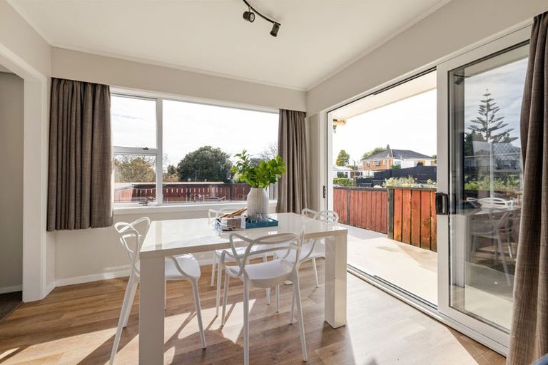 Photo of property in 190 Sandwich Road, St Andrews, Hamilton, 3200