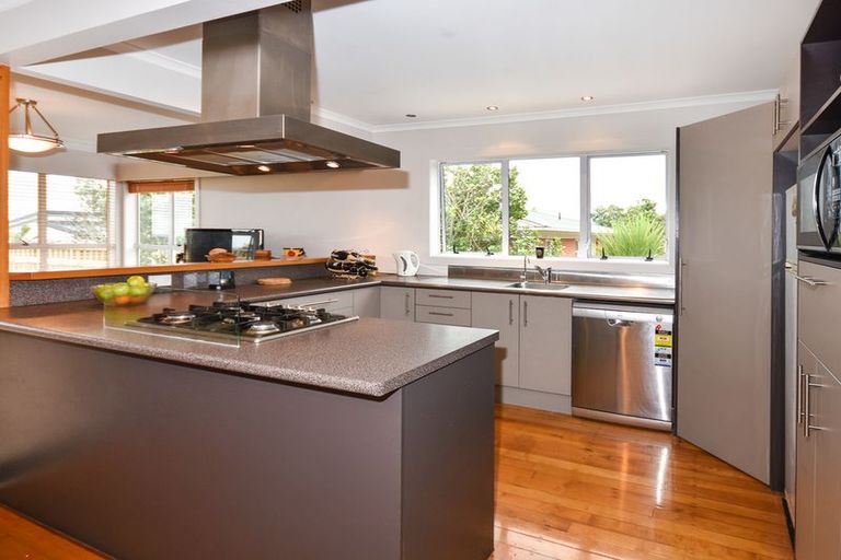 Photo of property in 11 Routly Avenue, Pukekohe, 2120