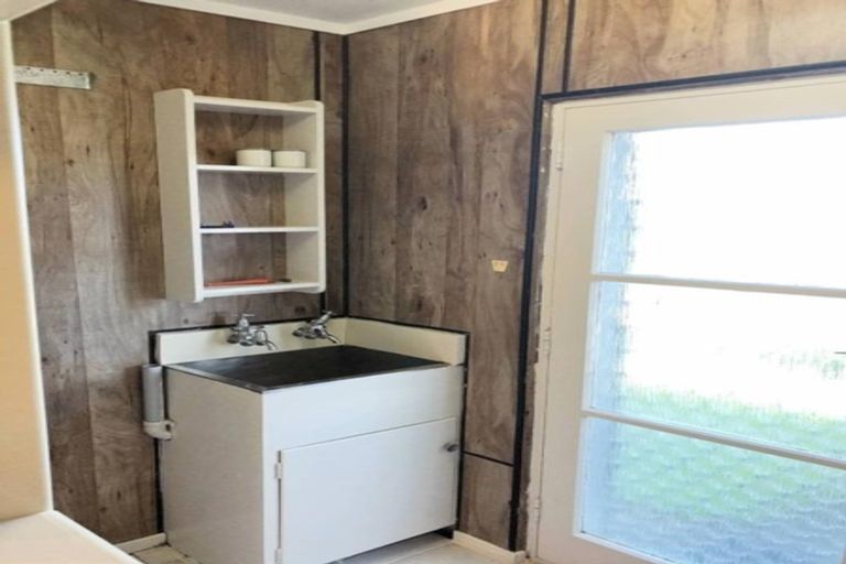 Photo of property in 13 Seakens Way, Glen Eden, Auckland, 0602