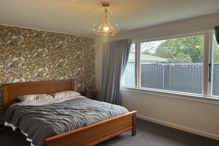 Photo of property in 16a Pine Crescent, Hargest, Invercargill, 9810