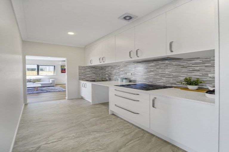 Photo of property in 5 Eastfield Avenue, Flat Bush, Auckland, 2019