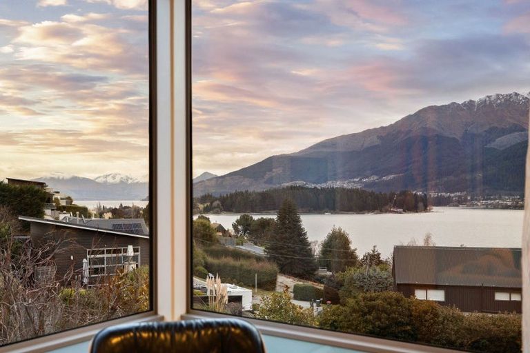 Photo of property in 538 Peninsula Road, Kelvin Heights, Queenstown, 9300