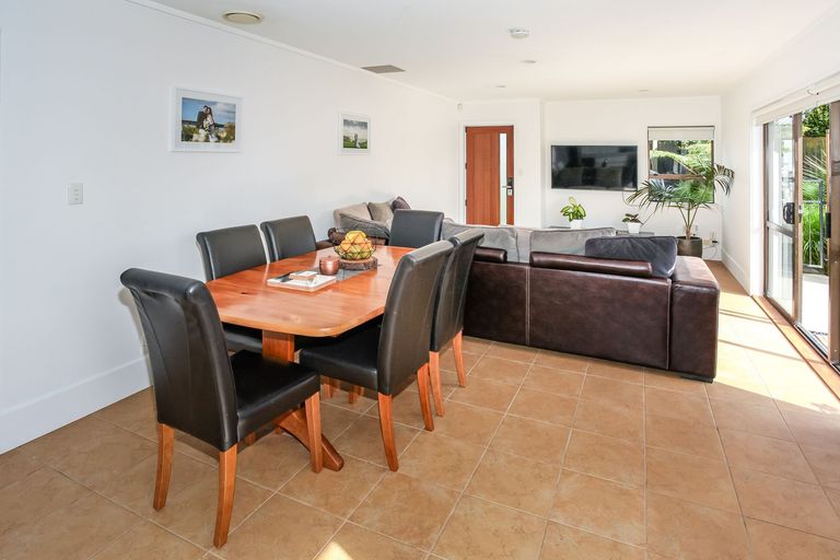 Photo of property in 34a Landscape Road, Pukekohe, 2120