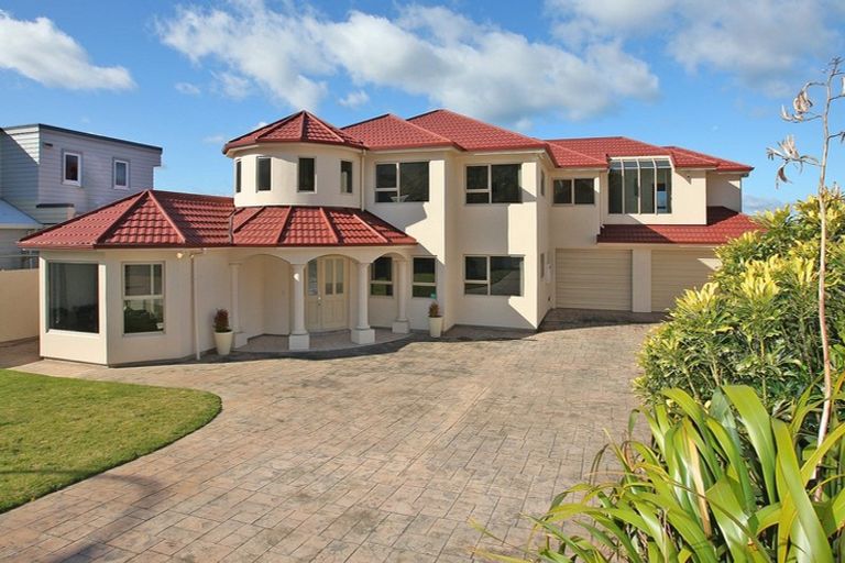 Photo of property in 36 Downing Street, Crofton Downs, Wellington, 6035