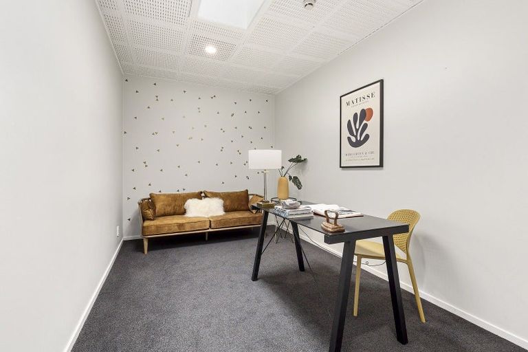 Photo of property in 17u3 Adelaide Road, Mount Cook, Wellington, 6021