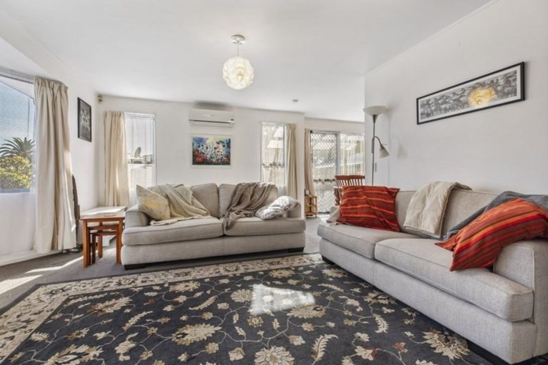 Photo of property in 63a/1 Colwill Road, Massey, Auckland, 0614