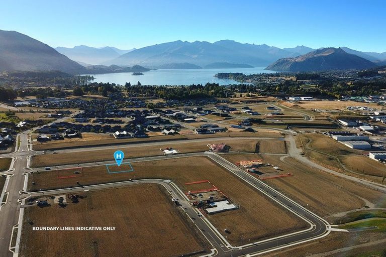 Photo of property in 8 Packer Road, Wanaka, 9382