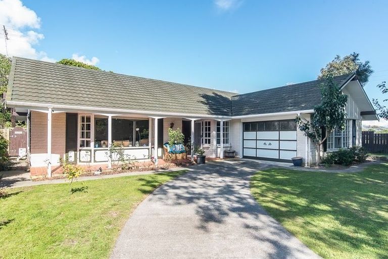 Photo of property in 65 Nimmo Avenue East, Waikanae, 5036