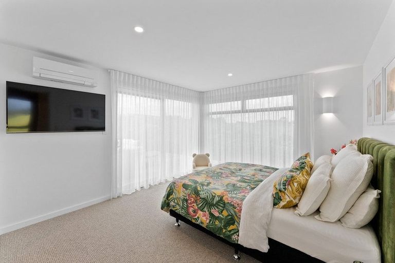 Photo of property in Tapuae, 26 Washer Road, Omata, New Plymouth, 4374