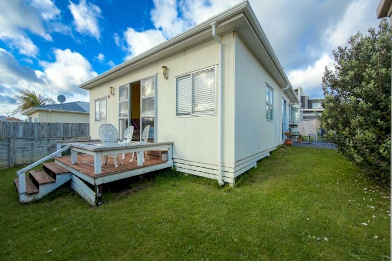 Photo of property in 223b Ocean Road, Whangamata, 3620