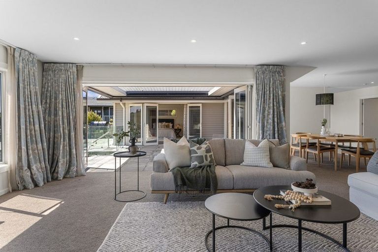 Photo of property in 89 Panorama Road, Clifton, Christchurch, 8081