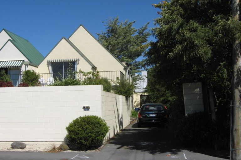 Photo of property in 122 Office Road, Merivale, Christchurch, 8014
